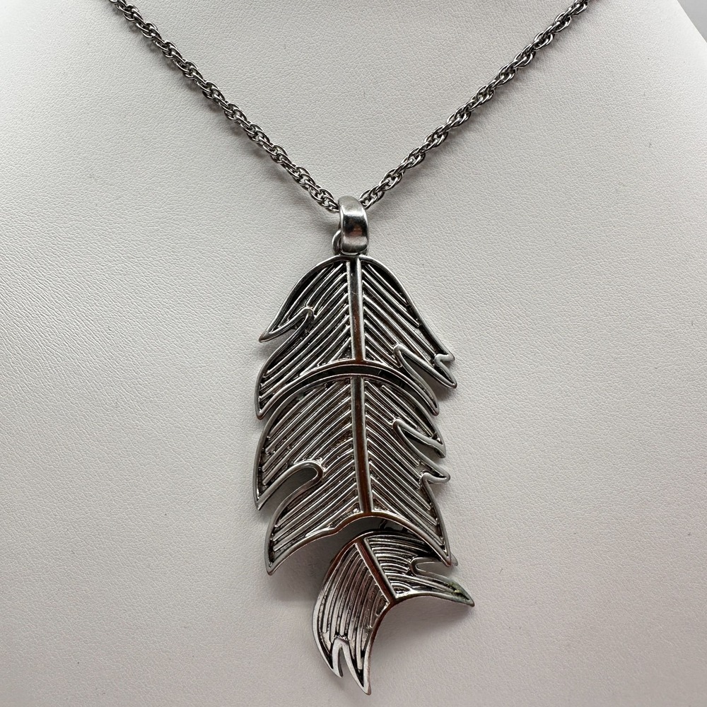 Vintage Y2K Silver Tone Feather Pendant Necklace Statement Leaf Boho Jewelry 90s